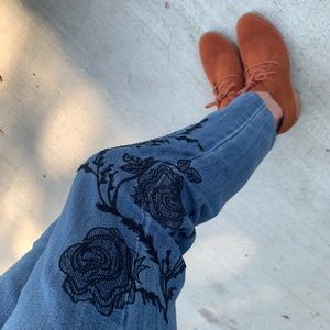 Embroidered Rose Skinny Jeans- by Vera Wang